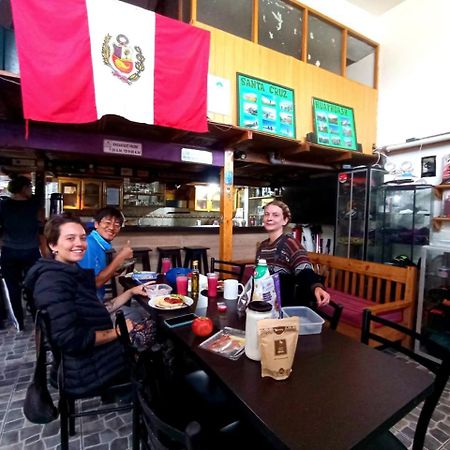 Andes Hostel Huaraz  Exteriör bild