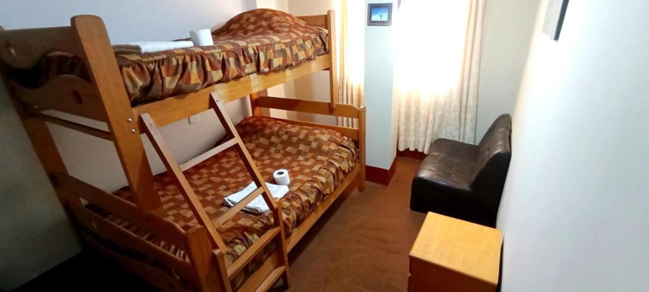 Andes Hostel Huaraz  Exteriör bild