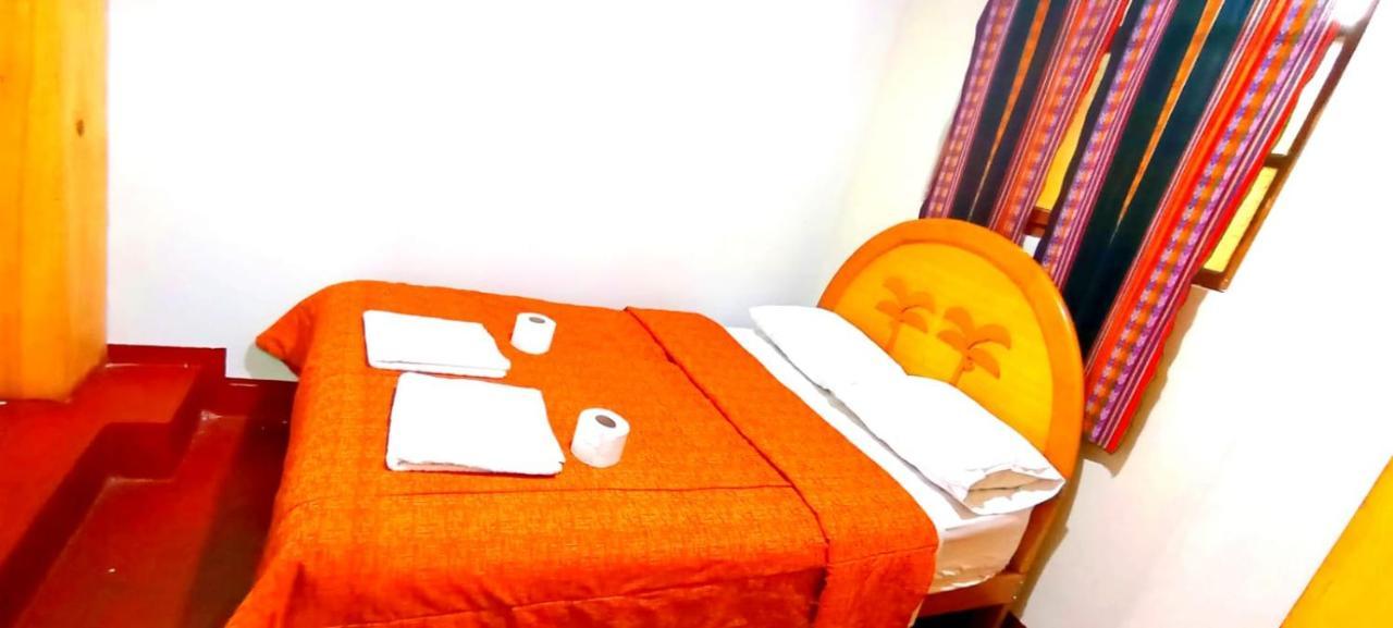 Andes Hostel Huaraz  Exteriör bild