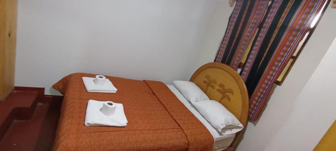 Andes Hostel Huaraz  Exteriör bild