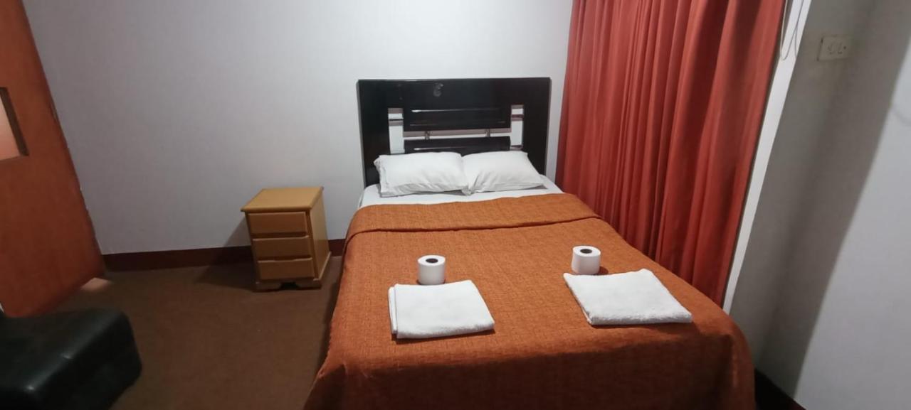 Andes Hostel Huaraz  Exteriör bild