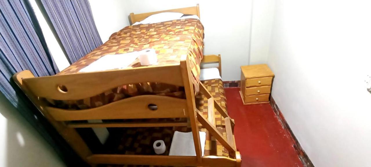 Andes Hostel Huaraz  Exteriör bild